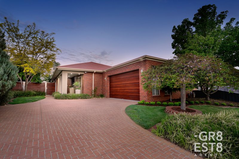 Photo - 16 Lawless Drive, Cranbourne North VIC 3977 - Image 16