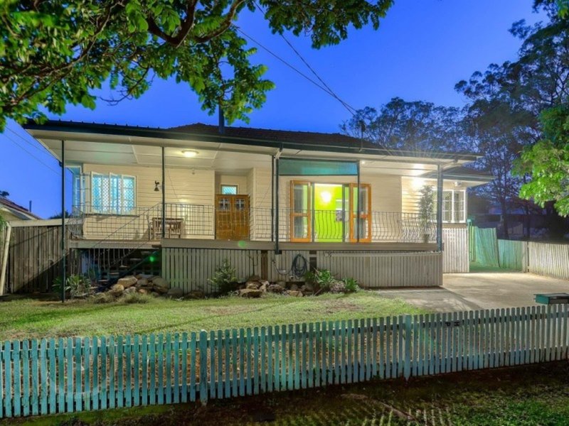 Photo - 16 Lawrie Street, Tarragindi QLD 4121 - Image 3