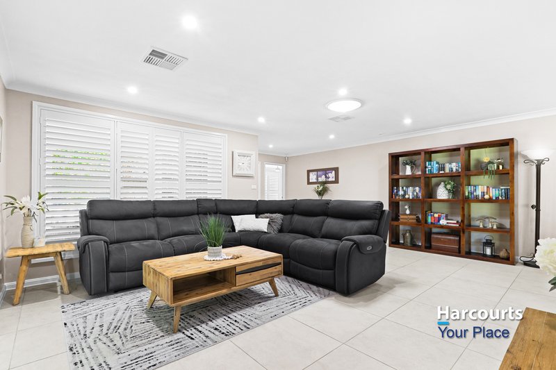 Photo - 16 Lawton Place, Oakhurst NSW 2761 - Image 3