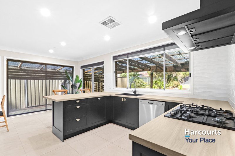 Photo - 16 Lawton Place, Oakhurst NSW 2761 - Image 11