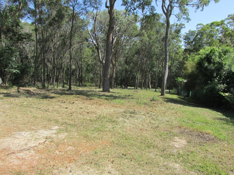 Photo - 16 Leanne Street, Macleay Island QLD 4184 - Image 1