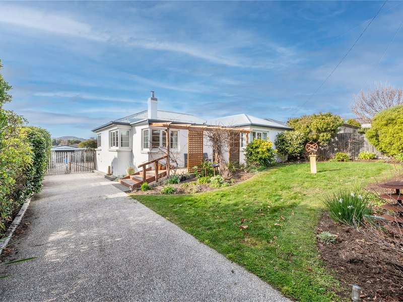 Photo - 16 Lewan Avenue, Kingston TAS 7050 - Image 1