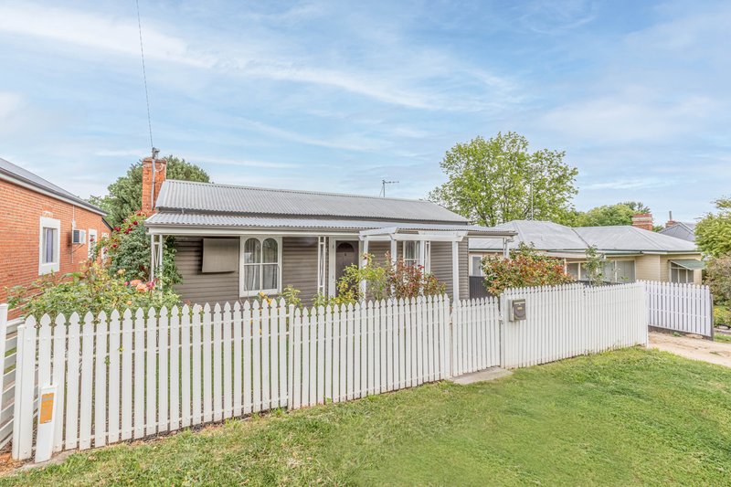 16 Lewins Street, South Bathurst NSW 2795