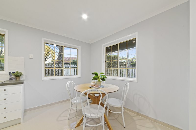 Photo - 16 Lilly Pilly Crescent, Fitzgibbon QLD 4018 - Image 5