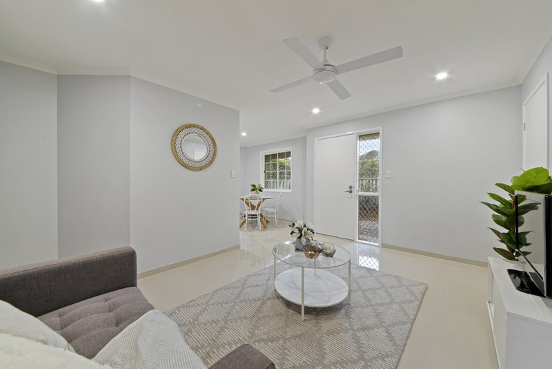 Photo - 16 Lilly Pilly Crescent, Fitzgibbon QLD 4018 - Image 6