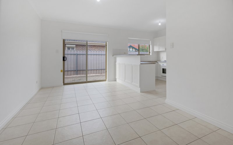 Photo - 1/6 Lily Avenue, Seaton SA 5023 - Image 5