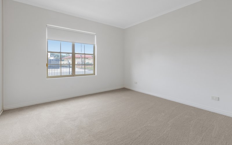 Photo - 1/6 Lily Avenue, Seaton SA 5023 - Image 8