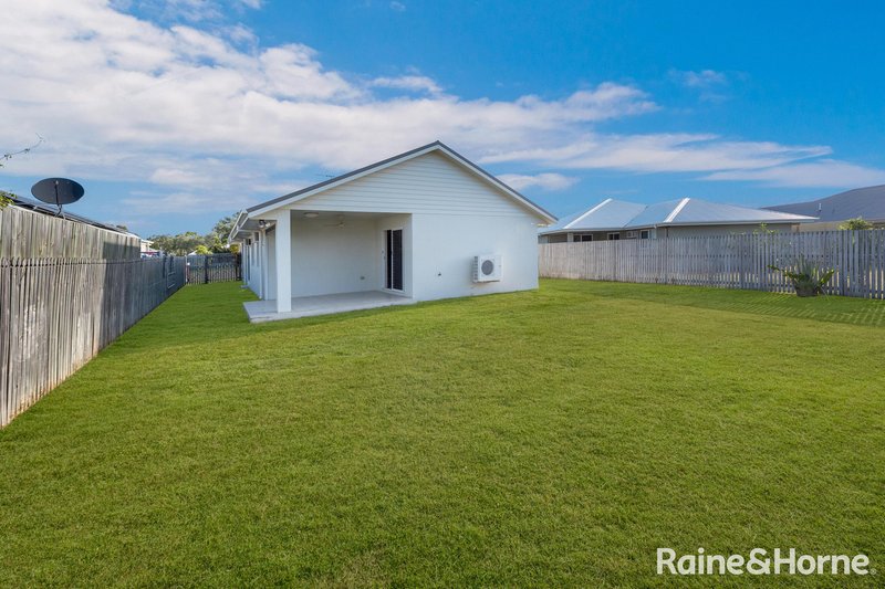 Photo - 16 Limerick Way, Mount Low QLD 4818 - Image 9