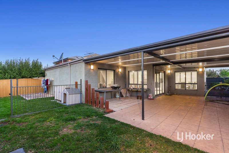 Photo - 16 Lincolnheath Boulevard, Point Cook VIC 3030 - Image 18