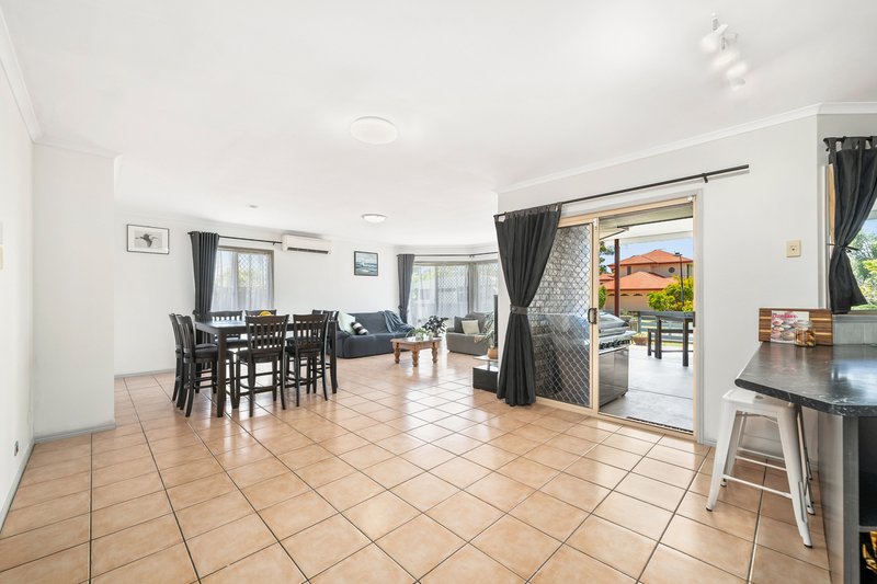 Photo - 16 Lister Street, North Lakes QLD 4509 - Image 9