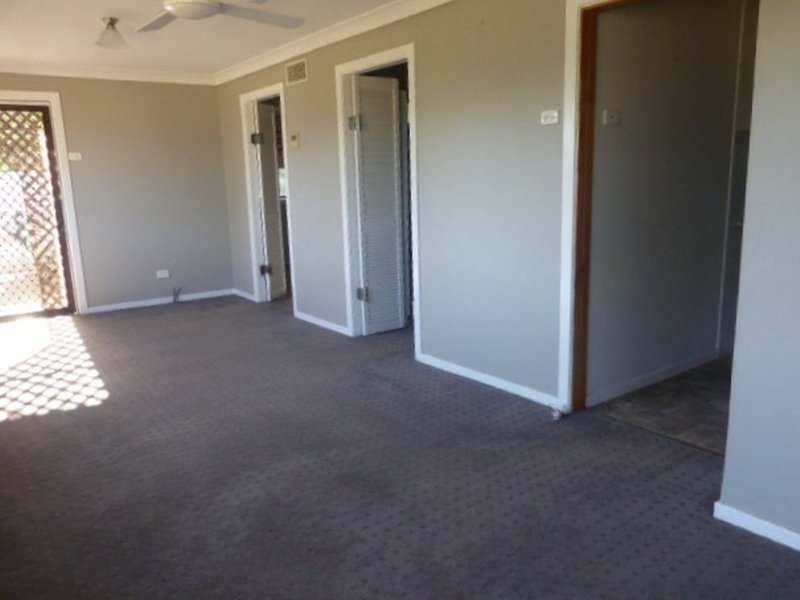 Photo - 16 Little Park Street, Greta NSW 2334 - Image 2