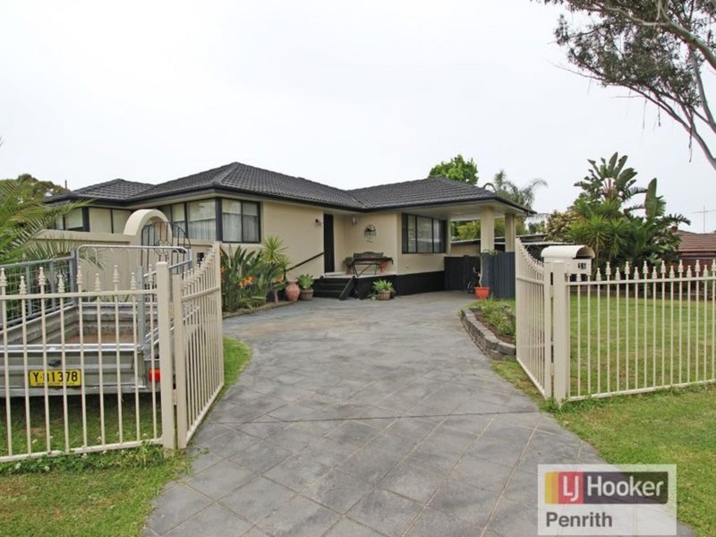 16 Little Street, Cambridge Park NSW 2747