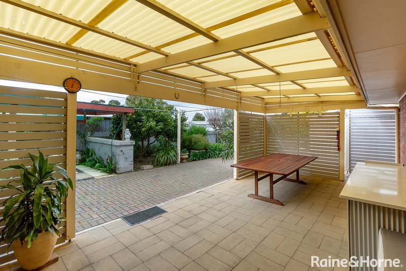 Photo - 16 Liverpool Drive, Strathalbyn SA 5255 - Image 2