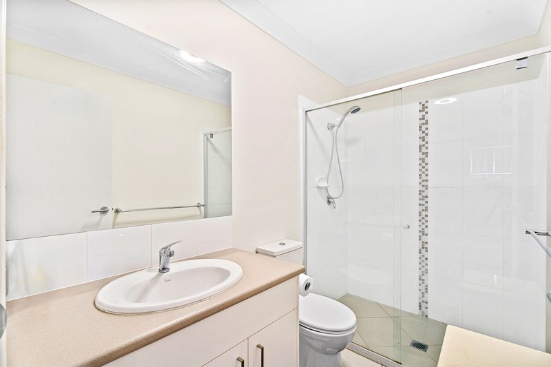 Photo - 16 Lockyer Place, Crestmead QLD 4132 - Image 14