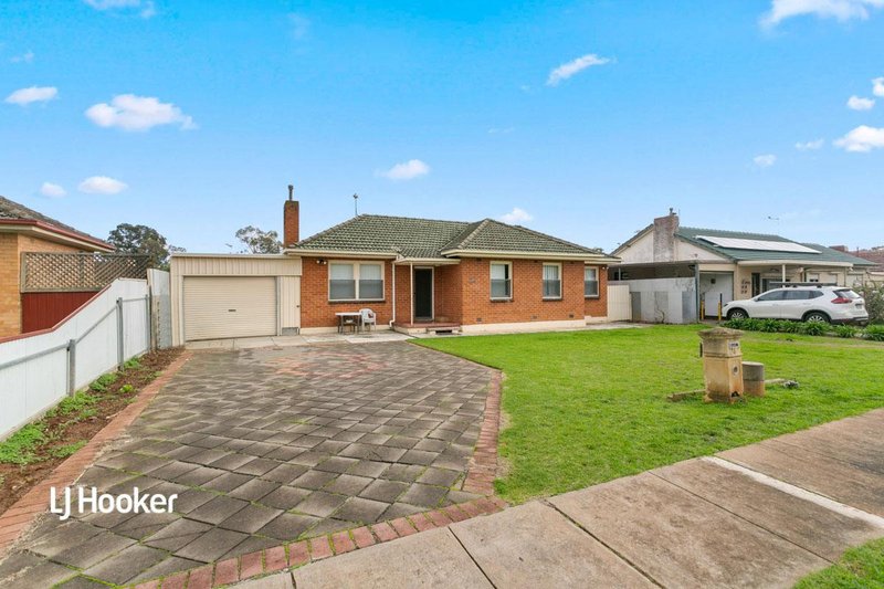 Photo - 16 Longleat Road, Elizabeth Vale SA 5112 - Image 2