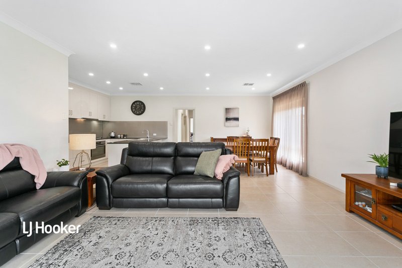 Photo - 16 Loral Street, Para Hills SA 5096 - Image 19