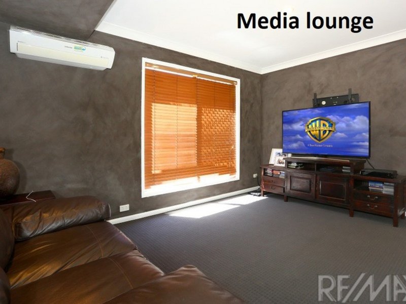 Photo - 16 Lorne Crt , Merrimac QLD 4226 - Image 12