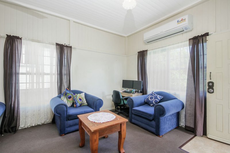 Photo - 16 Louis Street, Redcliffe QLD 4020 - Image 3