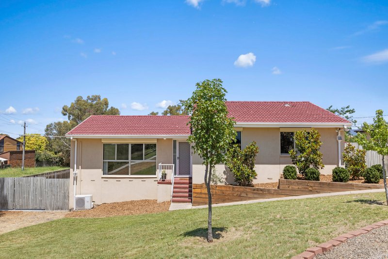 16 Lovegrove Place, Kambah ACT 2902