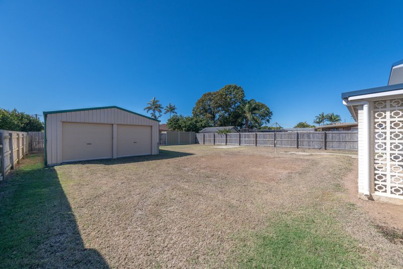 Photo - 16 Lovejoy Street, Avenell Heights QLD 4670 - Image 15