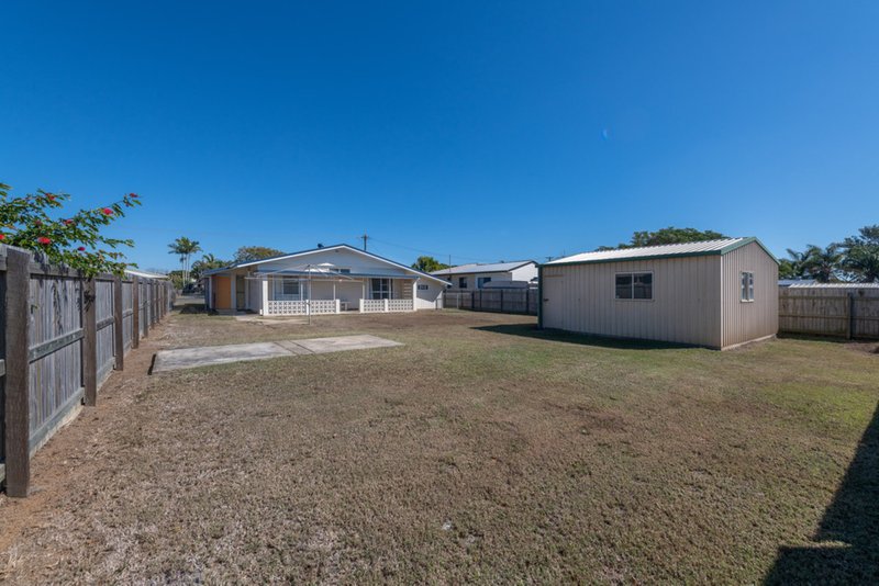 Photo - 16 Lovejoy Street, Avenell Heights QLD 4670 - Image 16