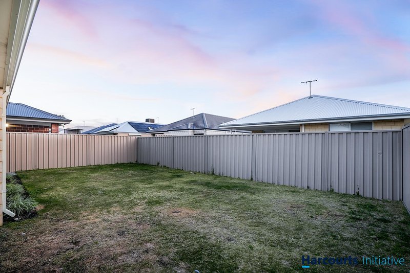 Photo - 16 Lovett Drive, Forrestfield WA 6058 - Image 18