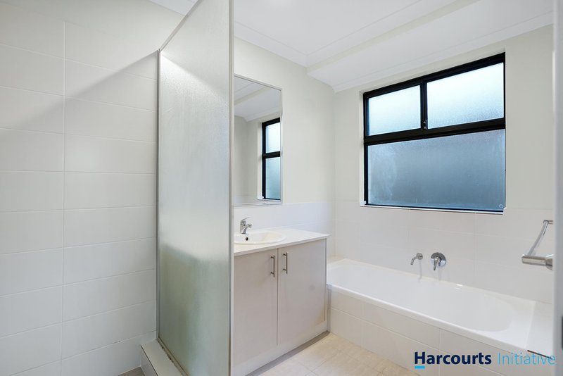 Photo - 16 Lovett Drive, Forrestfield WA 6058 - Image 32