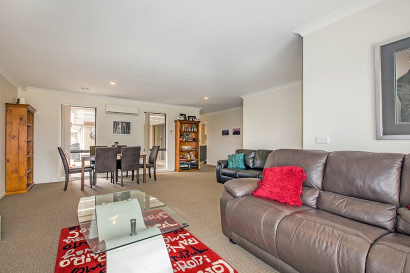 Photo - 16 Lucca Walk, Mernda VIC 3754 - Image 2