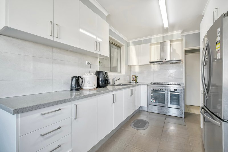 Photo - 16 Lucian Avenue, Springvale VIC 3171 - Image 4