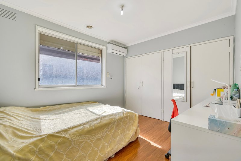 Photo - 16 Lucian Avenue, Springvale VIC 3171 - Image 9