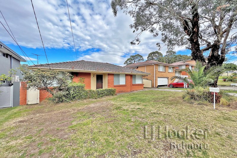 16 Lucinda Ave , Georges Hall NSW 2198