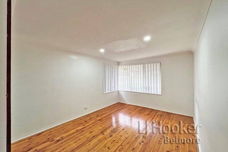 Photo - 16 Lucinda Ave , Georges Hall NSW 2198 - Image 5