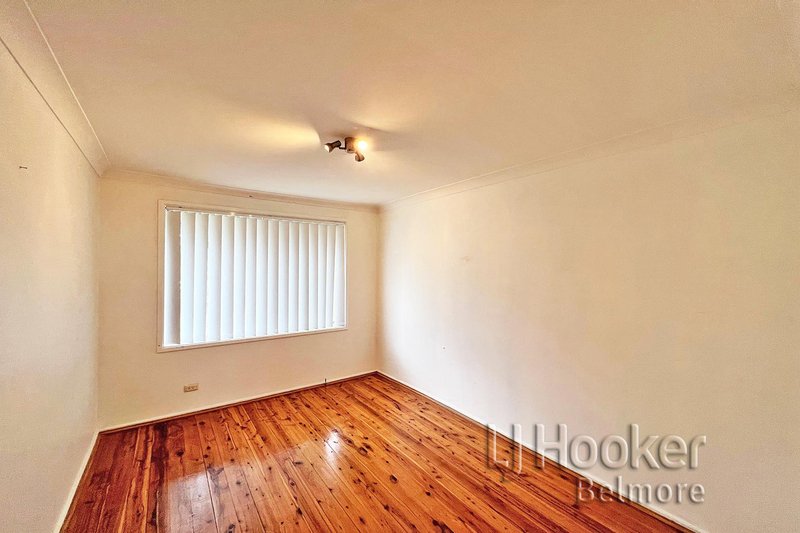 Photo - 16 Lucinda Ave , Georges Hall NSW 2198 - Image 6