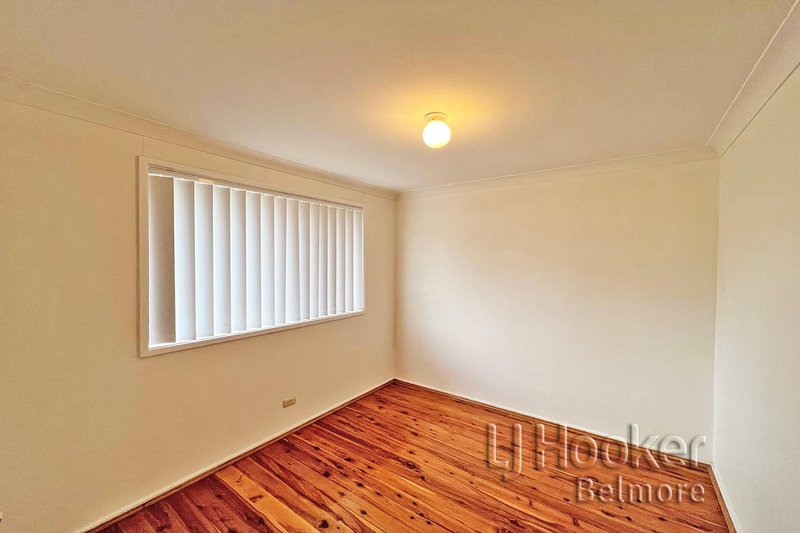 Photo - 16 Lucinda Ave , Georges Hall NSW 2198 - Image 7