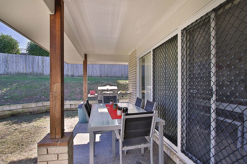 Photo - 16 Lucinda Close, Chuwar QLD 4306 - Image 12