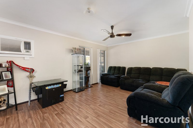 Photo - 16 Luckhurst Drive, Mandurah WA 6210 - Image 2