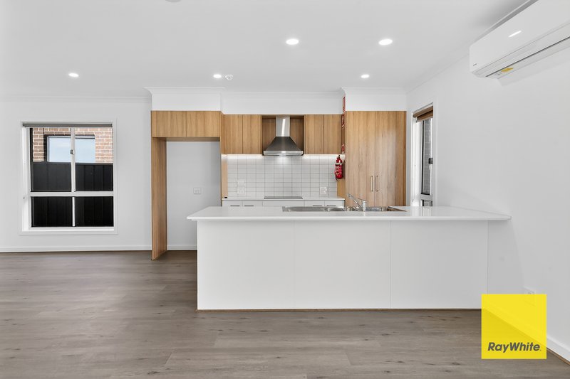 Photo - 16 Lydney Street, Wyndham Vale VIC 3024 - Image 3