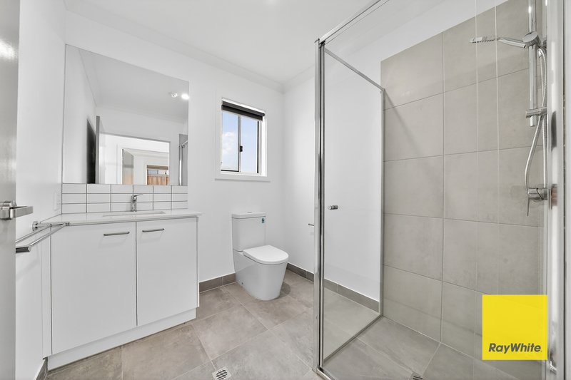 Photo - 16 Lydney Street, Wyndham Vale VIC 3024 - Image 17