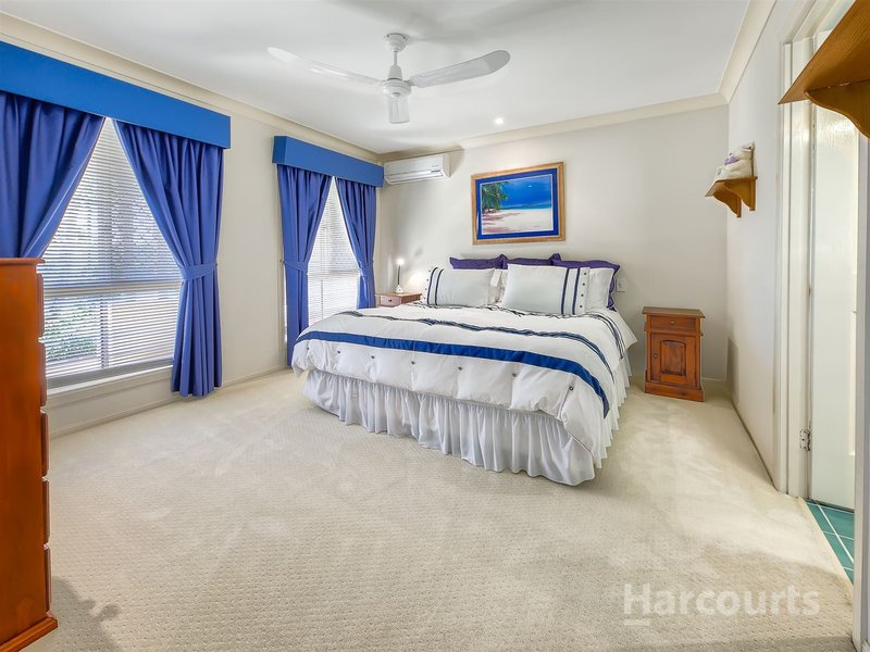 Photo - 16 Lynford Pl , Bridgeman Downs QLD 4035 - Image 8