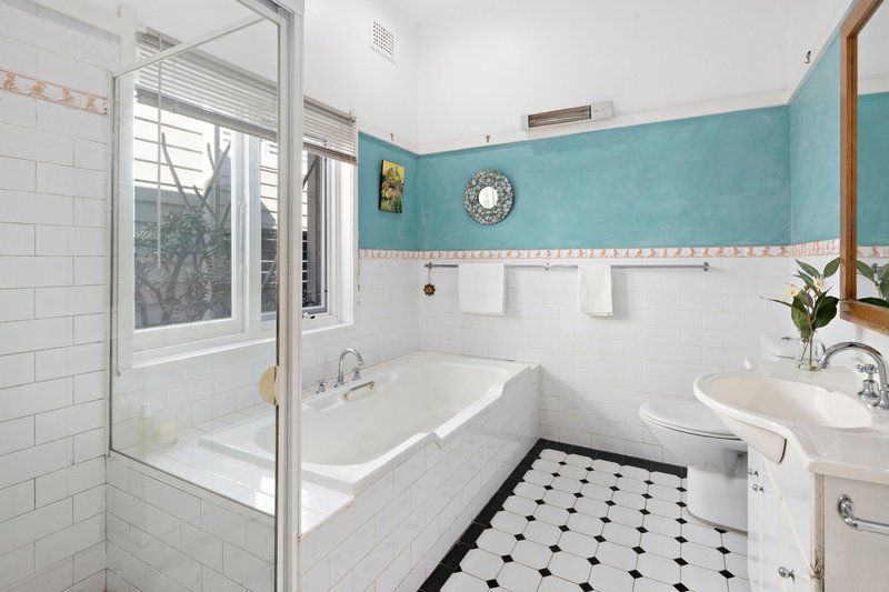 Photo - 16 Macquarie Terrace, Balmain NSW 2041 - Image 13