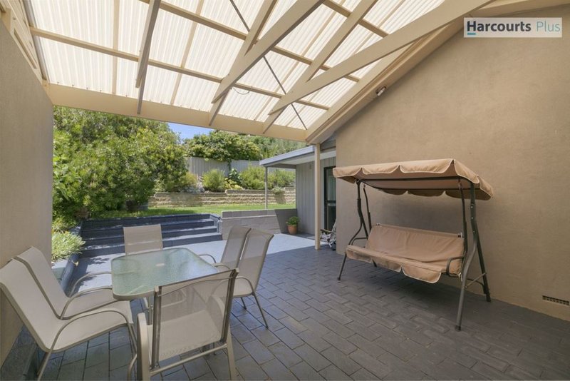 Photo - 16 Madeline Crescent, Hallett Cove SA 5158 - Image 16