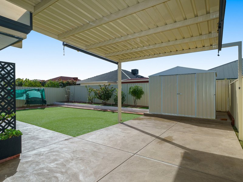 Photo - 16 Magnesia Road, Wattle Grove WA 6107 - Image 22