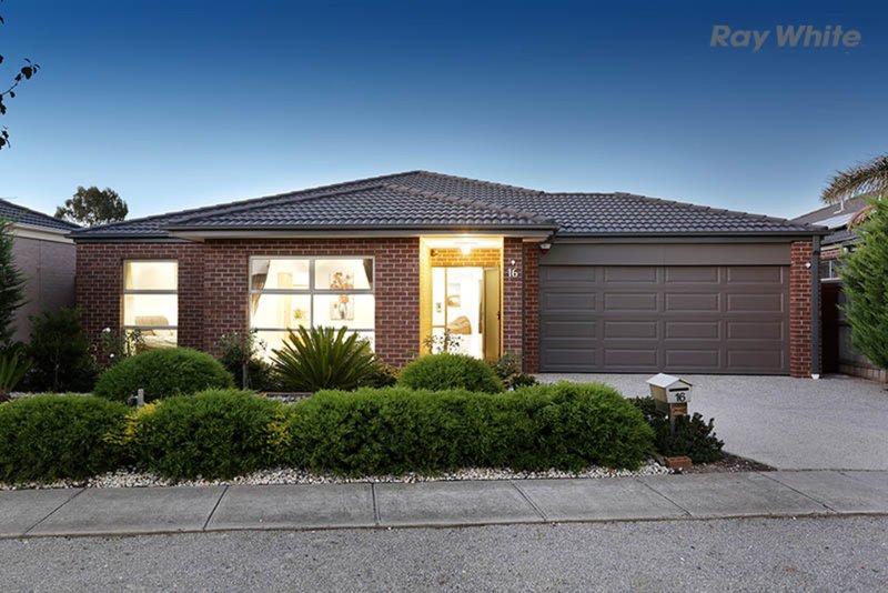 16 Maidenhair Drive, Point Cook VIC 3030