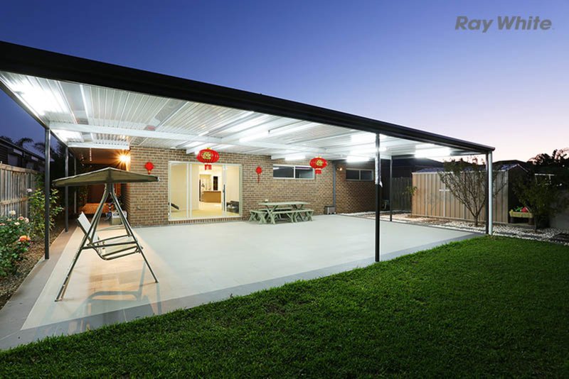 Photo - 16 Maidenhair Drive, Point Cook VIC 3030 - Image 16