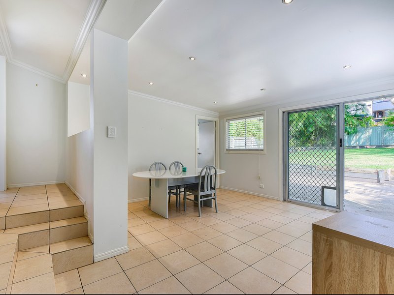 Photo - 16 Main Avenue, Wavell Heights QLD 4012 - Image 3
