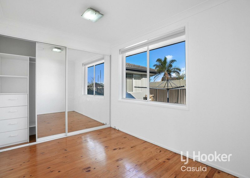 Photo - 16 Malory Close, Wetherill Park NSW 2164 - Image 7