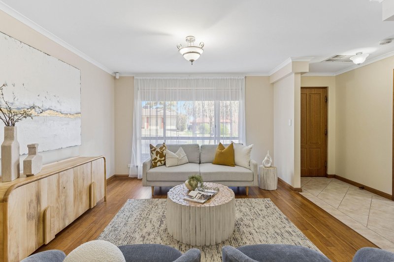Photo - 16 Mander Crescent, Craigmore SA 5114 - Image 2