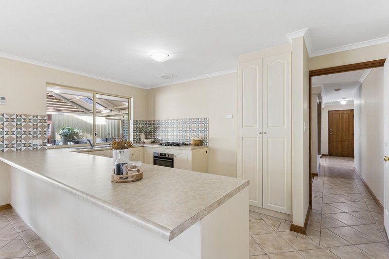 Photo - 16 Mander Crescent, Craigmore SA 5114 - Image 8