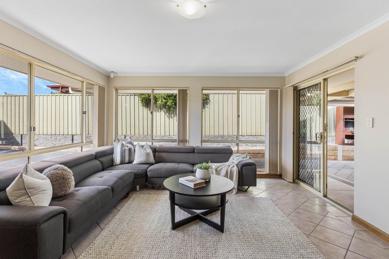 Photo - 16 Mander Crescent, Craigmore SA 5114 - Image 12