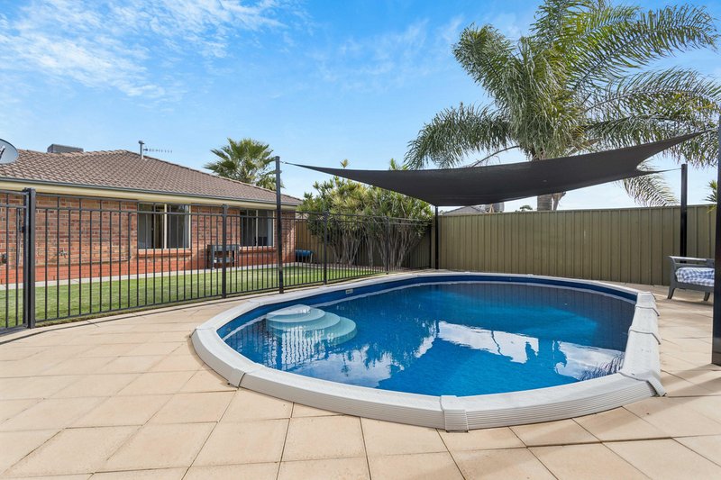Photo - 16 Mander Crescent, Craigmore SA 5114 - Image 23
